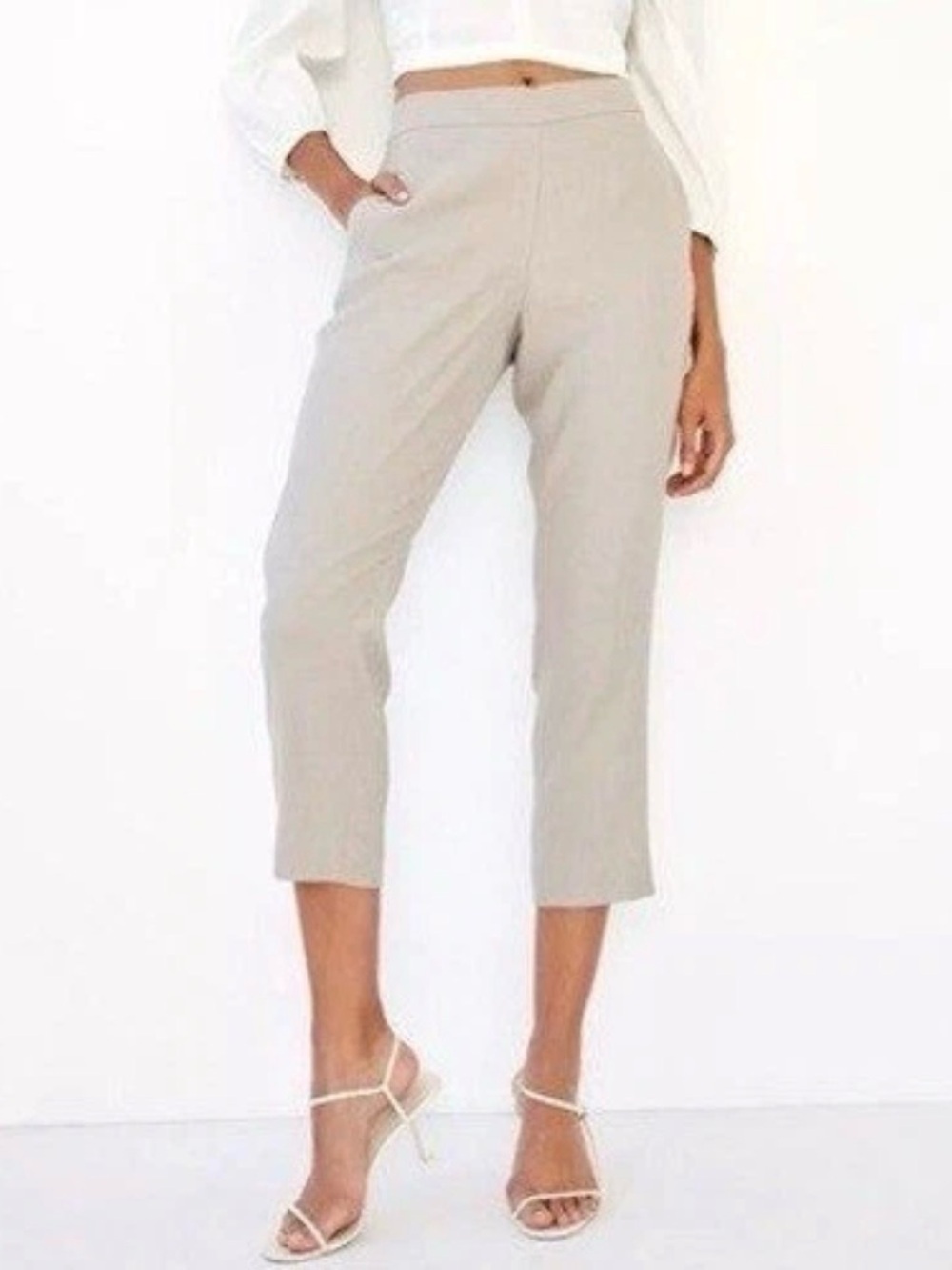 Babaton Conan Cropped Trousers
Size 8